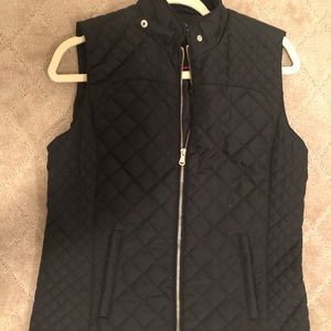 Quinn Black Womens Puffer Vest